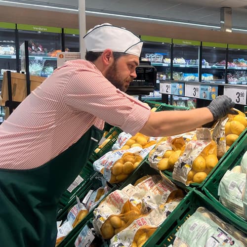 Consum compra 13.200 toneladas de patata nacional, un 6% más que en 2024