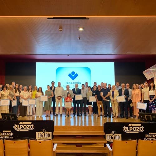 La Fundación de Trabajadores de eLPOZO Alimentación entrega 30.000 euros para proyectos sociales