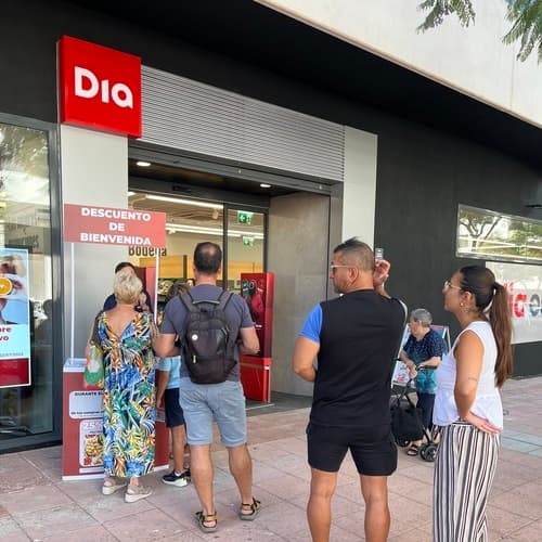 Dia refuerza su apuesta por Andalucía con la apertura de una nueva tienda en Estepona