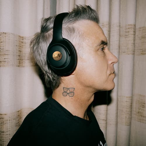 MediaMarkt lanza PEAQ by Robbie Williams, su nueva colección exclusiva de sonido
