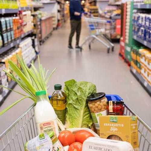 Las familias españolas que compran productos de marca propia de ALDI ahorran de media 680 euros al año
