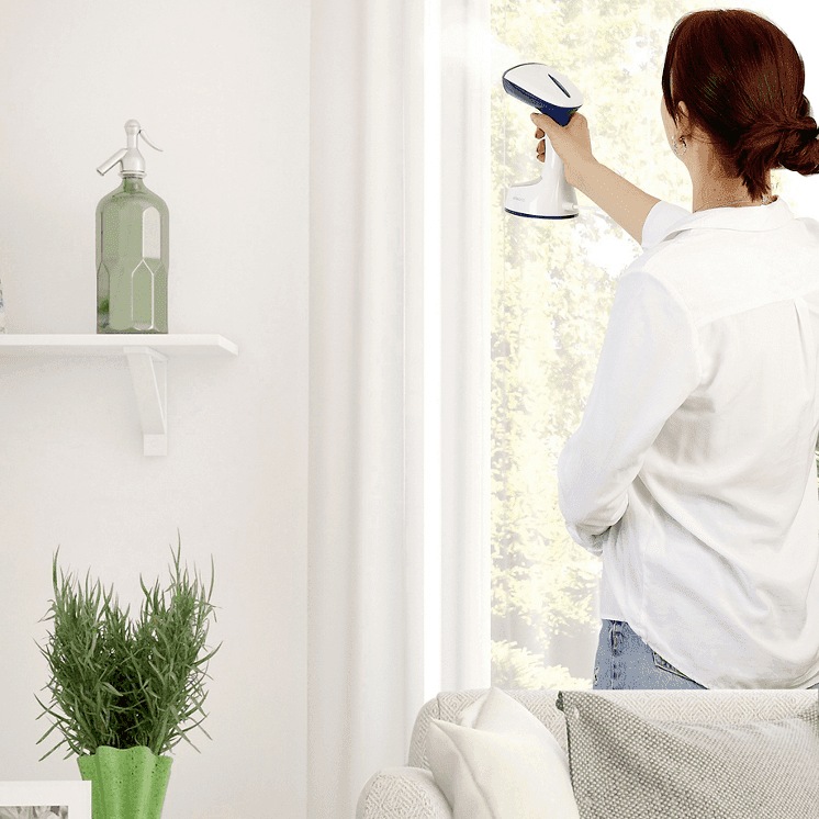 Llega a ALDI la plancha de vapor vertical por tan solo 19,99 euros, ideal para eliminar arrugas fácilmente