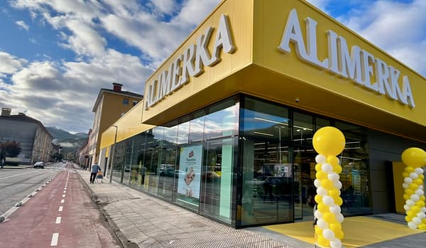 Alimerka inaugura un nuevo supermercado en Pola de Laviana