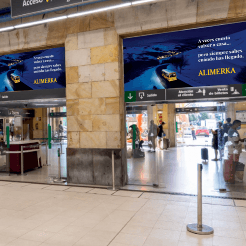 Alimerka recrea los viajes de vuelta a casa por Navidad para felicitar las fiestas