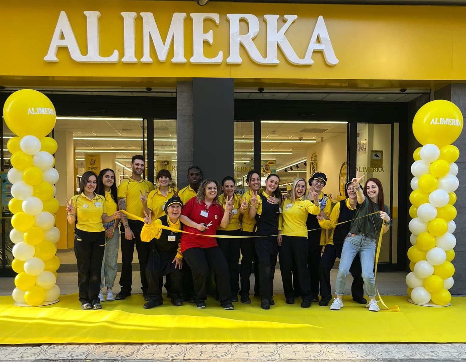 Alimerka reabre el supermercado de la calle Miranda de Burgos tras una renovación total