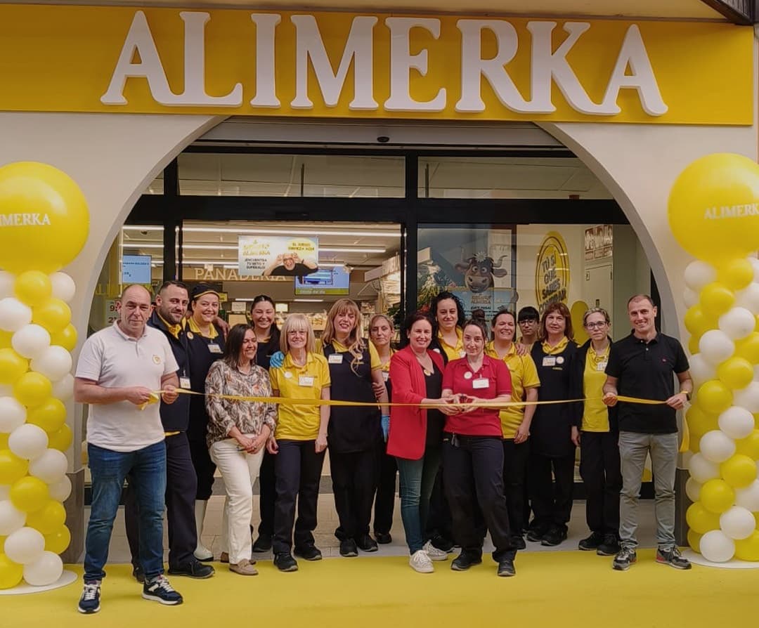 Alimerka reabre su supermercado de Avenida de los Quebrantos, 1 de San Juan de la Arena tras una renovación total