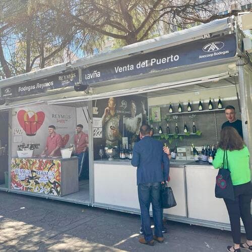 Los vinos valencianos de Anecoop Bodegas despuntan en la Mostra de Vins 2025