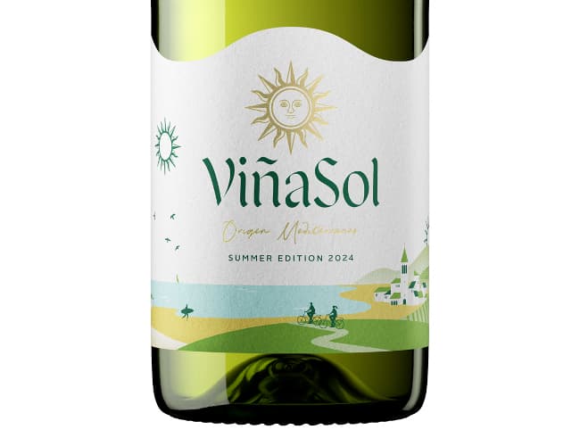 Llega la nueva edición limitada de Viña Sol para este verano