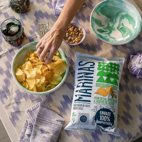 Patatas Marinas x Casa Maricruz: edición limitada en terracota, homenaje al pequeño gran placer del aperitivo