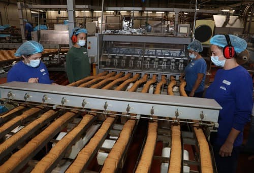 Galletas Gullón estabiliza los 2.100 puestos de trabajo directos y refuerza la calidad del empleo