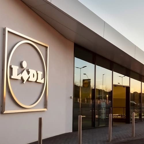 Lidl impulsa su crecimiento en Cataluña en el segundo semestre: Inaugura 4 tiendas y ultima la plataforma logística de Martorell, su mayor inversión logística en el país