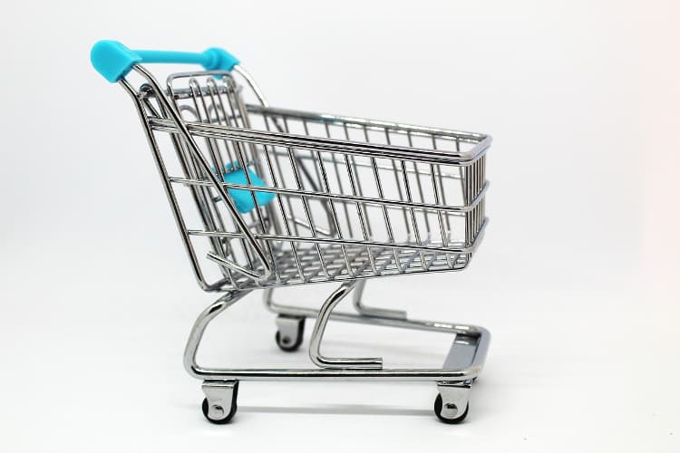El 68 % de los clientes de supermercados online ha abandonado su compra por el plazo de entrega