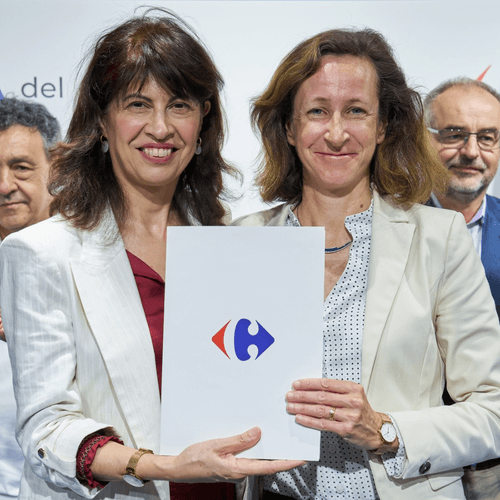Carrefour firma con los sindicatos su plan de igualdad