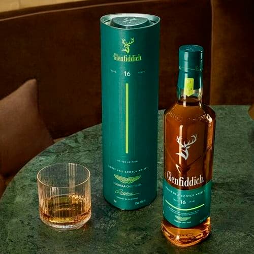 Glenfiddich y el equipo Aston Martin Formula One™ Team lanzan un whisky de edición limitada de 16 años con un diseño que rinde homenaje a los pilotos Fernando Alonso y Lance Stroll