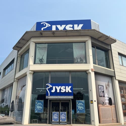 JYSK inaugura con éxito su nueva tienda en Son Valentí con descuentos de hasta el 75%