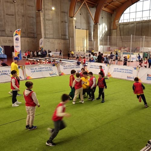 Kinder Joy of moving Experience sigue recorriendo España para fomentar los hábitos saludables y la vida activa de los más jóvenes
