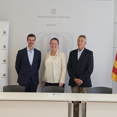 CIMALSA, Mercabarna y Railgrup firman un convenio de colaboración para “subir las mercancías al tren”