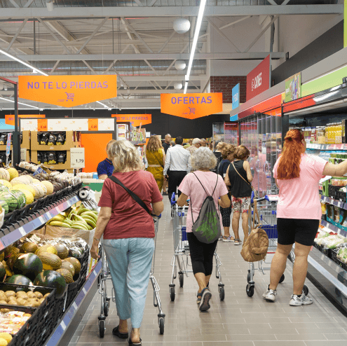 Las familias españolas ahorran cada semana gracias a las bajadas de precio de ALDI y sus precios siempre bajos