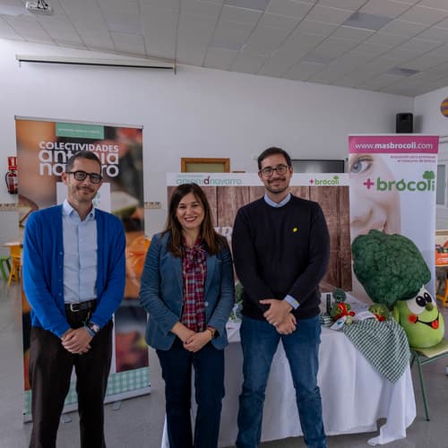 Los niños de La Hoya se citan a ciegas con el brócoli en un menú especial de San Valentín