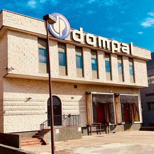 Sale a subasta pública la nave industrial de Dompal por liquidación concursal: 3.800 metros cuadrados al 64% de descuento
