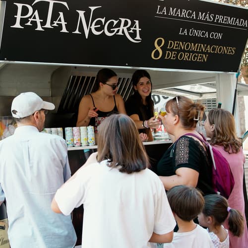 GARCÍA – CARRIÓN revoluciona las Fiestas de la Vendimia y el Vino de Valdepeñas