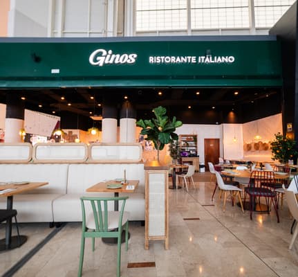 El restaurante de Ginos Nueva Condomina, en Murcia, reabre sus puertas con una nueva imagen y decoración