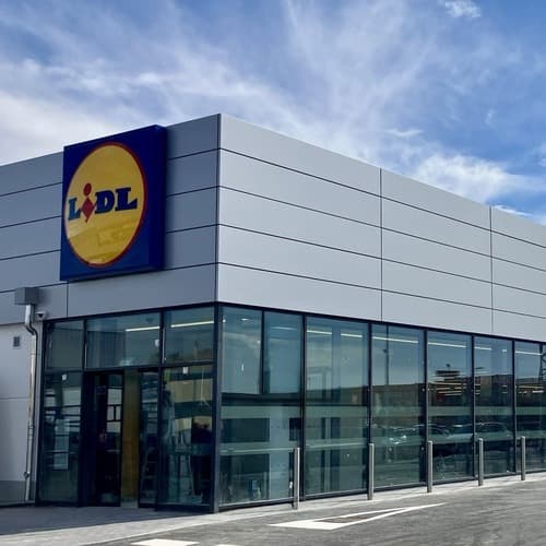 Lidl inaugurará 2 tiendas en octubre tras invertir cerca de 3,7 M€ y crear más de 40 empleos