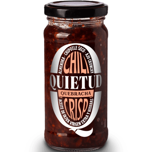 Quietud lanza en preventa su nueva salsa premium Quebracha, una chili crisp con carácter mediterráneo