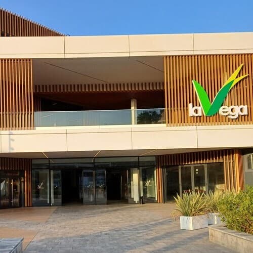 La Vega amplía su oferta comercial y suben las afluencias un 10%