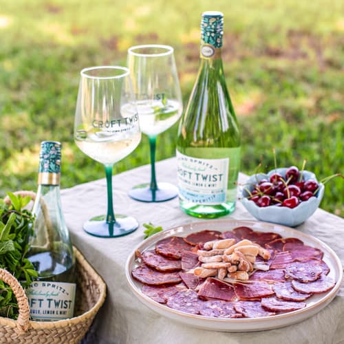 Señorío de Montanera y Croft Twist Fino Spritz maridan el mejor aperitivo gourmet este verano