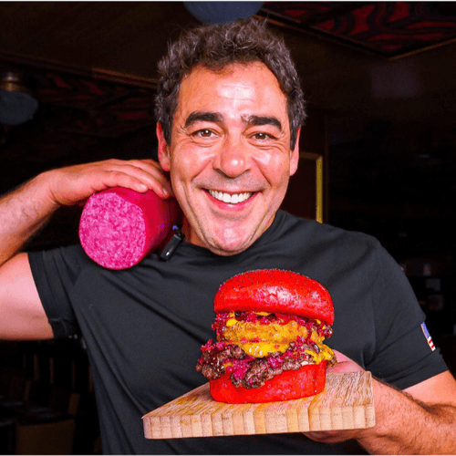 Pablo Chiapella lanza su hamburguesa Salami Salami de la mano de Temple Smash Burger