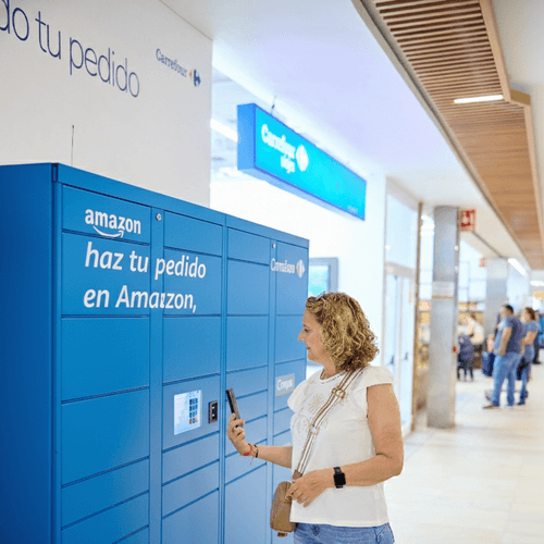 Carrefour consolida la red de servicios más completa de España con la instalación de taquillas de recogida de Amazon en sus tiendas