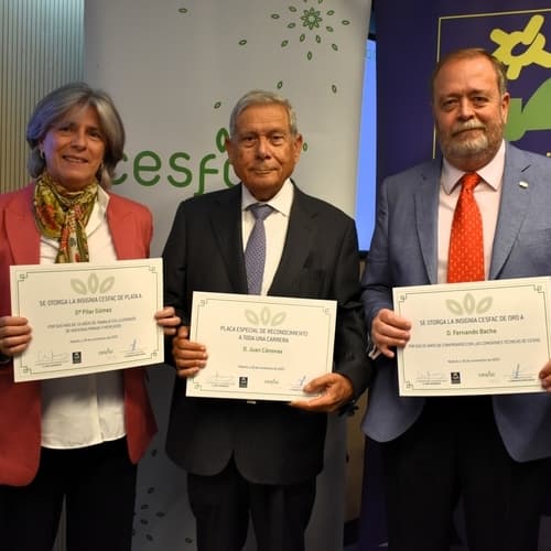 CESFAC reconoce el trabajo y la trayectoria de Juan Cánovas, Fernando Bacha, Pilar Gómez, Antonio Quijada y Pedro García