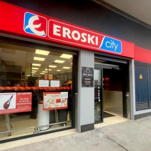 Abre al público el nuevo Eroski City de Chantada (Lugo)