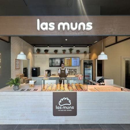 Las Muns acelera su expansión en Oporto y abre su primer flagship en Port Olímpic de Barcelona