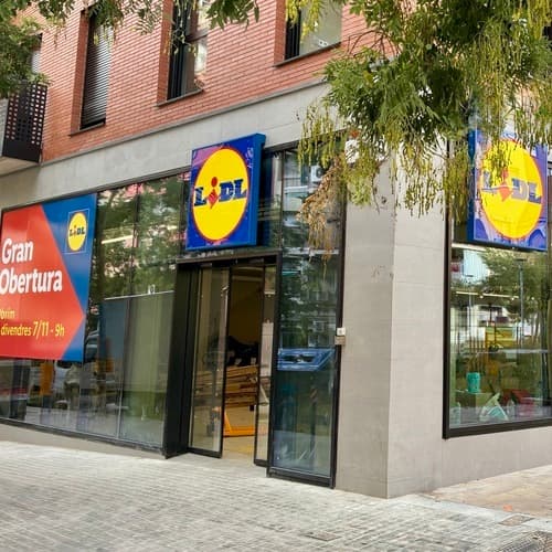 Lidl abre una nueva tienda en L’Hospitalet de Llobregat (Riera Blanca) tras una inversión de 3,6 millones de euros