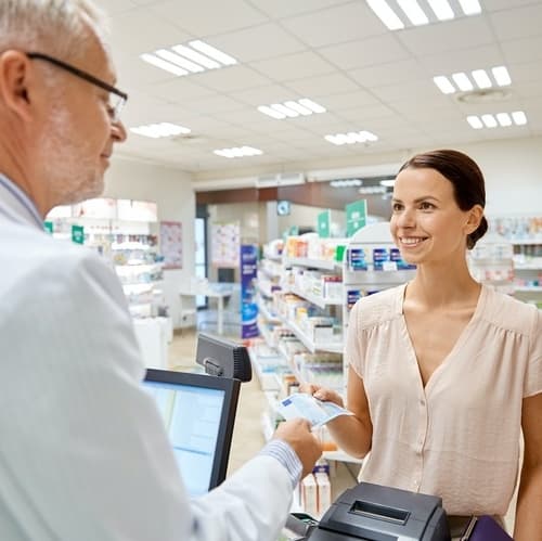 El efectivo está de moda: el 57 % de los españoles sigue usándolo con frecuencia
