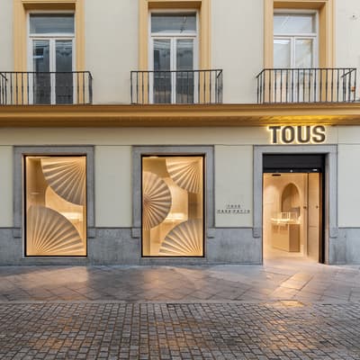TOUS reafirma su apuesta por Sevilla con la apertura de la primera tienda en el mundo que agrupa los tres conceptos de la firma