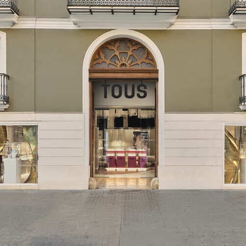 TOUS celebra su universo joyero en Valencia y estrena en la ciudad su nuevo concepto de tienda