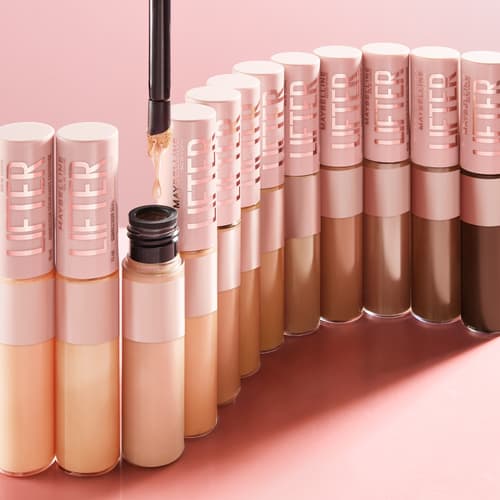 Maybelline NY lanza Lifter Concealer, el corrector con péptidos y cafeína que aporta hidratación a las ojeras al instante