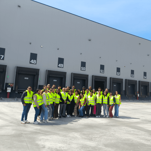 El Mosca by Logista recibe en sus instalaciones a alumnos de ENAE Business School para acercarles a su modelo operativo logístico
