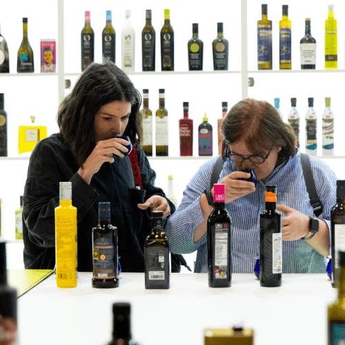 La campaña de promoción “Aceite de Oliva Virgen Extra. El Complemento Perfecto” conquista 342.000 nuevos hogares e incrementa las ventas cerca de un 3% en 2025