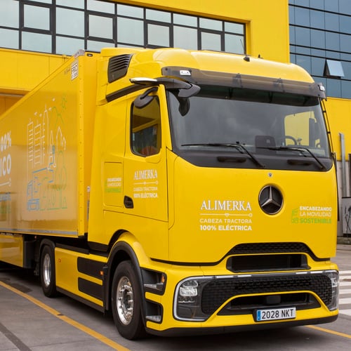 Alimerka refuerza su liderazgo en movilidad sostenible con la incorporación de una cabeza tractora 100% eléctrica de gran autonomía