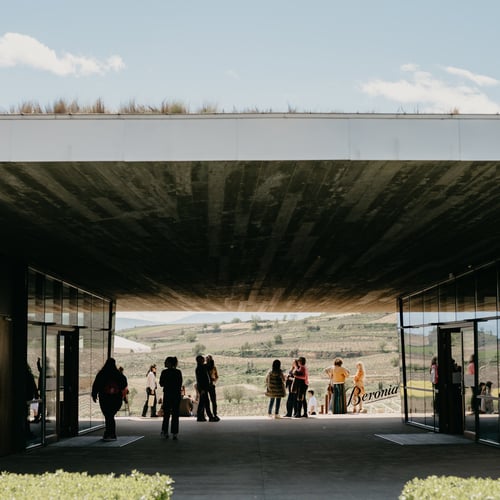 Beronia presenta “Terraceo entre Viñas”, el plan perfecto para el Día de la Madre