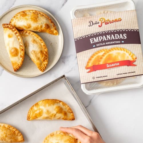Doña Petrona lanza dos nuevas variedades de empanadas congeladas listas en minutos