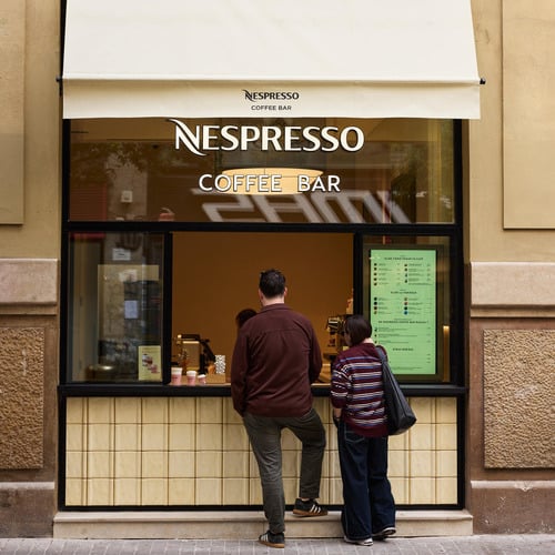 Nespresso refuerza su apuesta por Valencia con la inauguración de su primer Coffee Bar en España