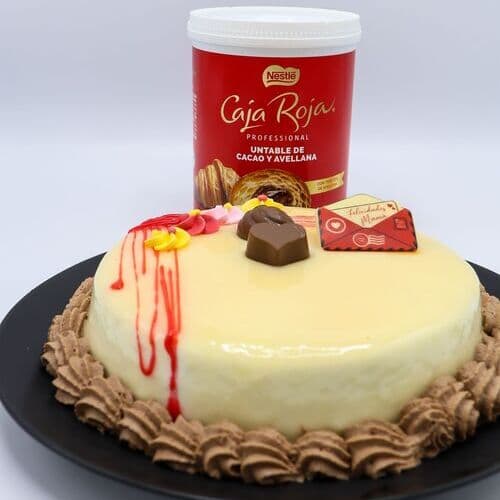 El Obrador de Goya lanza por primera vez una tarta hecha con la icónica Caja Roja® de Nestlé, para el Día de la Madre