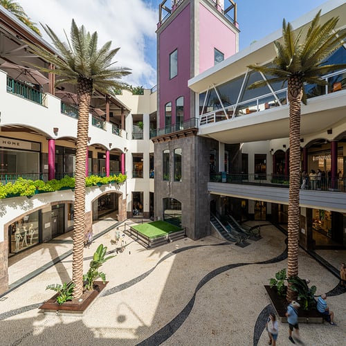 Savills suma 130.000 m² de retail a su cartera bajo gestión en la península ibérica