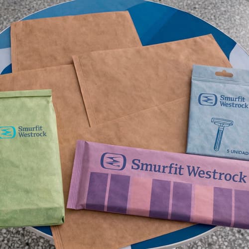Smurfit Westrock transforma el packaging con FibreSealTM: el papel termosellable y reciclable que sustituye al film plástico