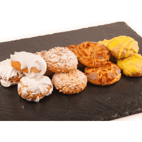 Las tontas, las listas, las de Santa Clara, las francesas y las exclusivas de violeta: estas son las rosquillas con las que Viena Capellanes refuerza un año más la tradición madrileña de San Isidro
